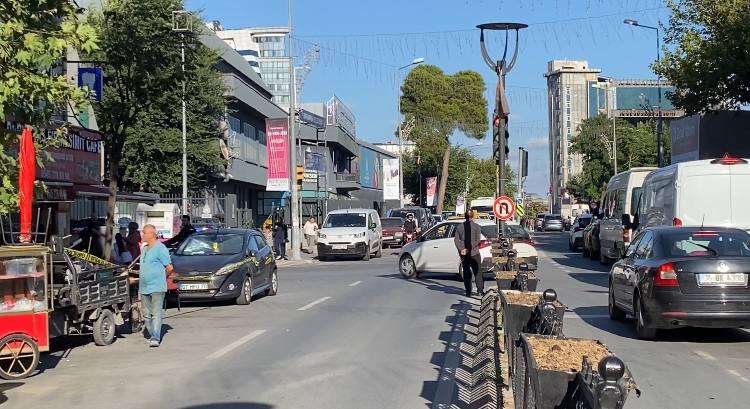 'Eşime laf attın' tartışması kanlı bitti! Kavgayı ayırmak isteyen esnaf vuruldu 1